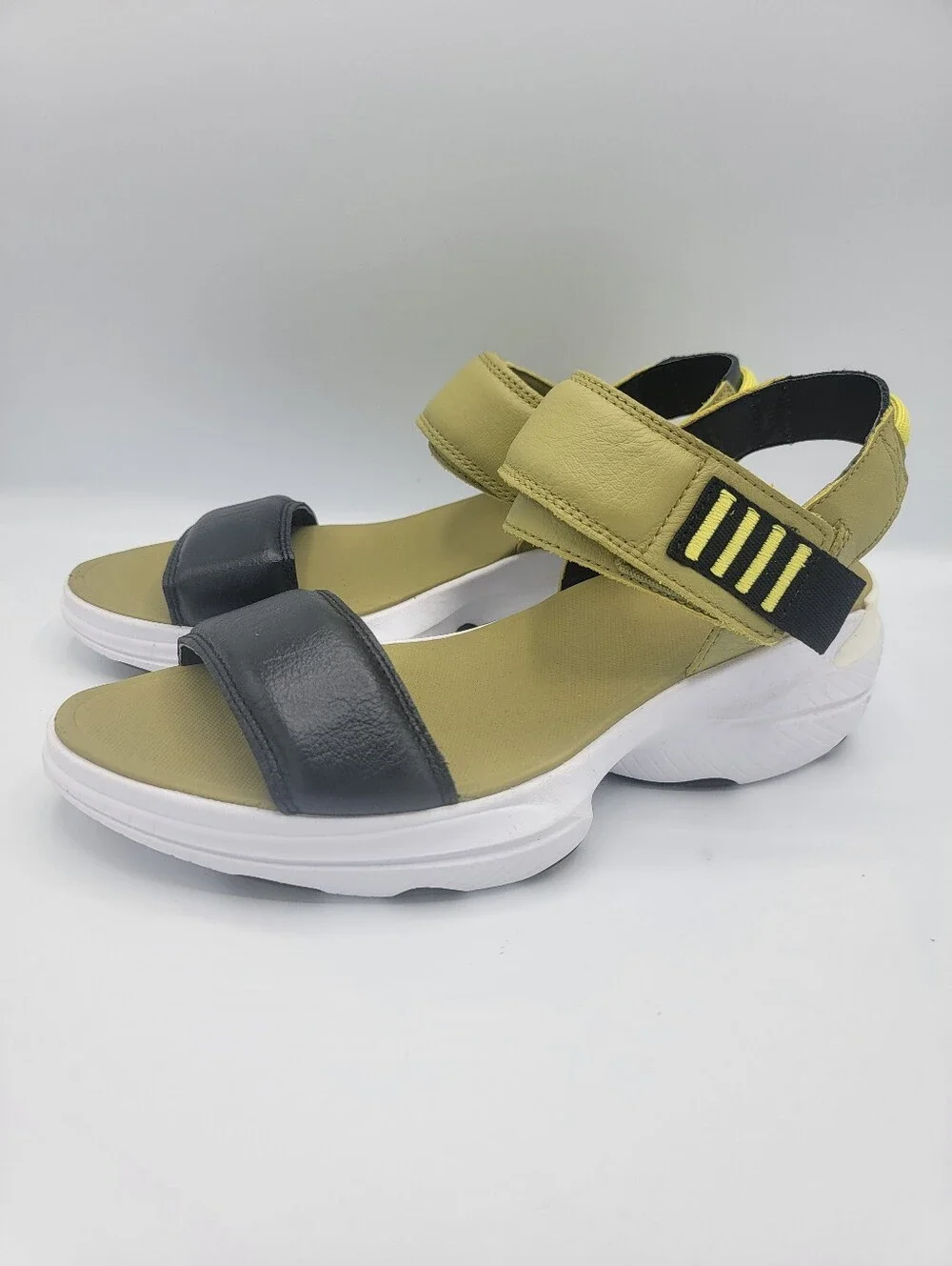 Sorel lightweight sport